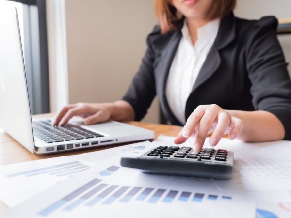 administratief-medewerker-urenregistratie